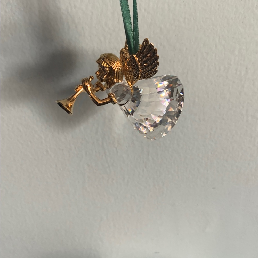 Angel with Trumpet Ornament - Picture 5 of 9